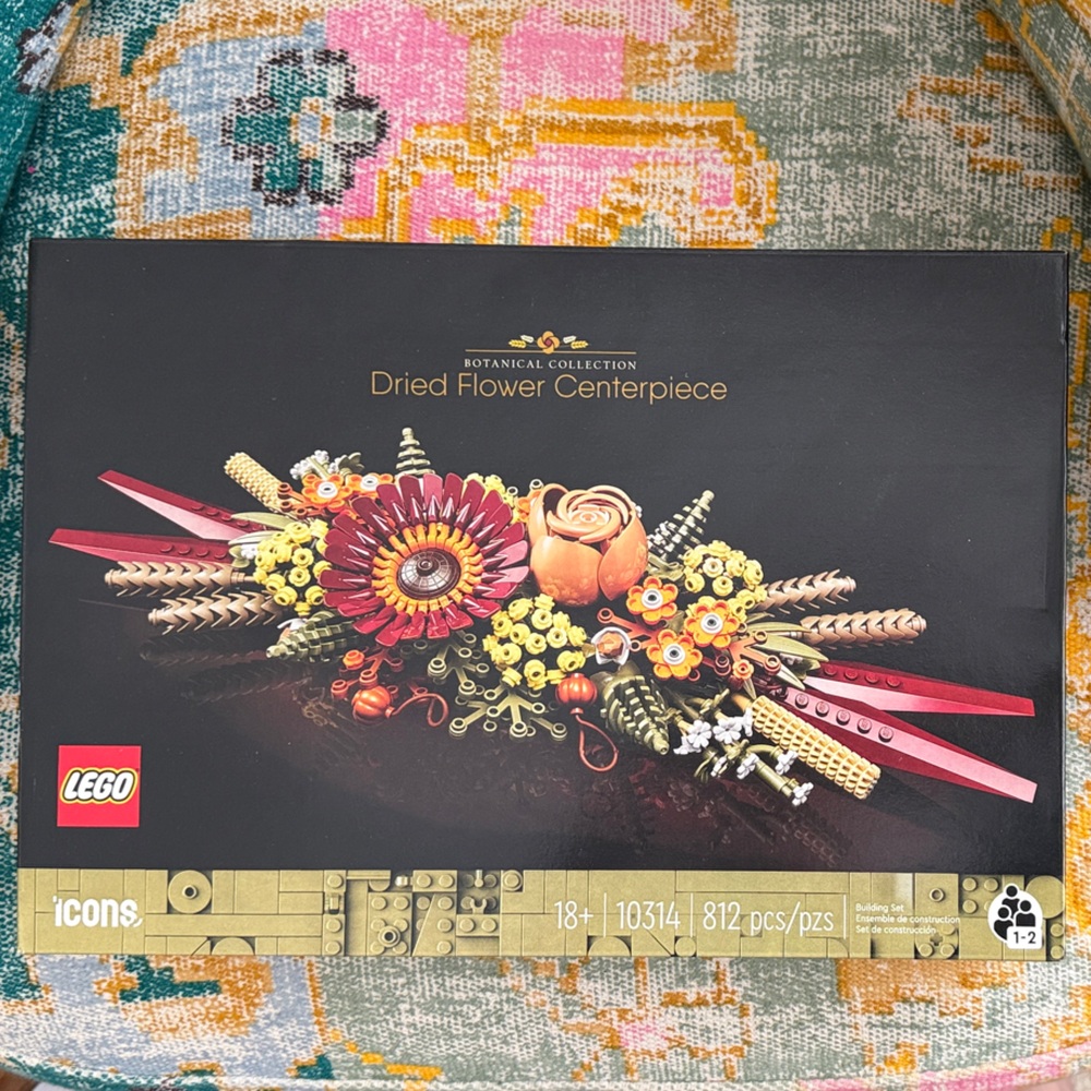 Lego Botanical Collection Dried Flower Centerpiece - Red, Yellow, Green